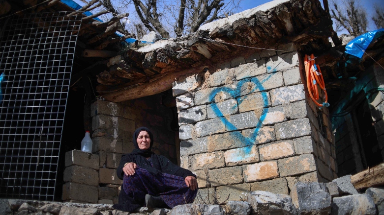 The inhabitants of the village depend on all simple means. (Photo: AFP)